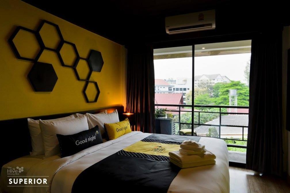 The Hive Chiang Mai Hotel Bagian luar foto