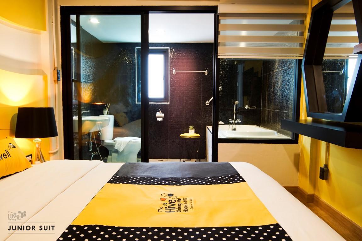 The Hive Chiang Mai Hotel Bagian luar foto